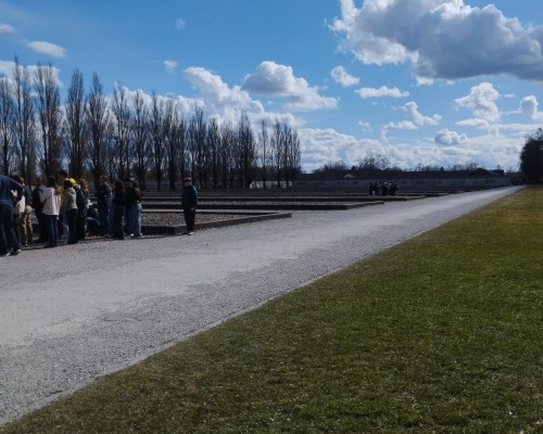 Zur&uuml;ckblicken, nicht vergessen: Eindr&uuml;cke aus Dachau