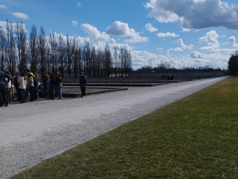 Zur&uuml;ckblicken, nicht vergessen: Eindr&uuml;cke aus Dachau